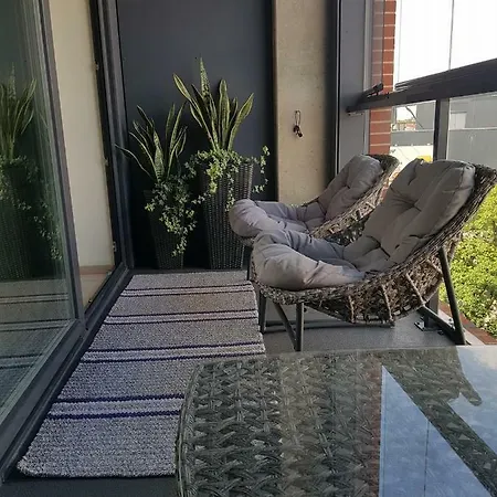 Martensi Majutus * Pärnu